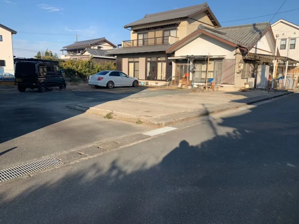 磐田市 倉庫基礎・土間コンクリート・アスファルト舗装撤去工事